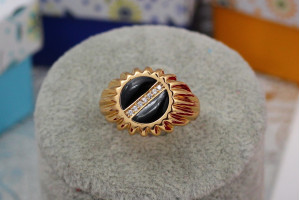 Печатка Xuping Jewelry кругла чорна по діагоналі вставка з каменів 18 р
