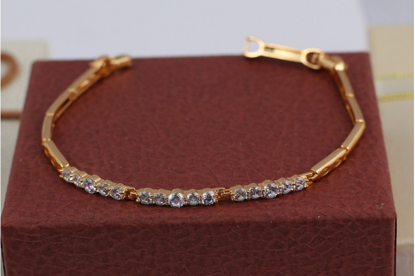 Браслет Xuping Jewelry з трьома ланками по п'ять каменів 17 см 3 мм золотистий
