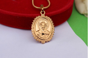 Ладанка Xuping Jewelry овальна з ажурними зубчиками Ісус рятівник 2 см золотиста