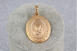Ладанка Xuping Jewelry овальна Марія з немовлям 3 см золотиста