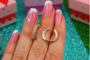 Сережки Xuping Jewerly кільця з каменів 1,5 см золоті