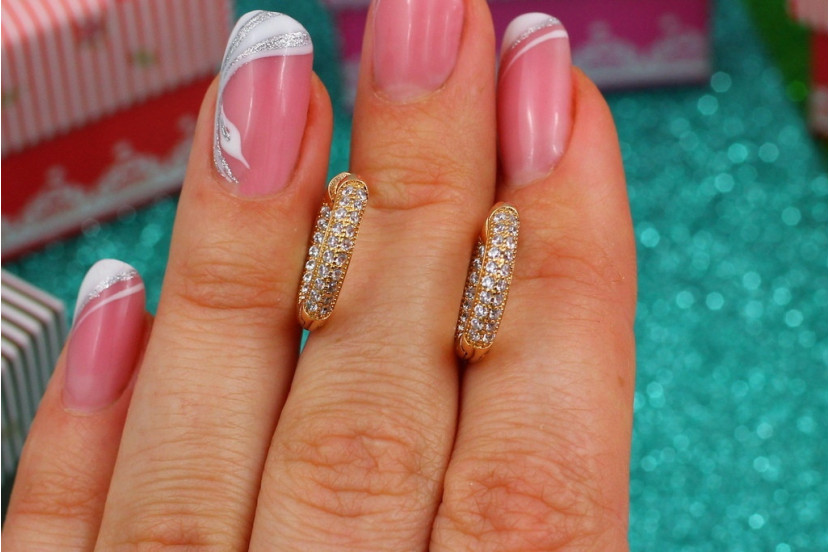 Сережки Xuping Jewerly колечка з каменів 1,5 см золотисті