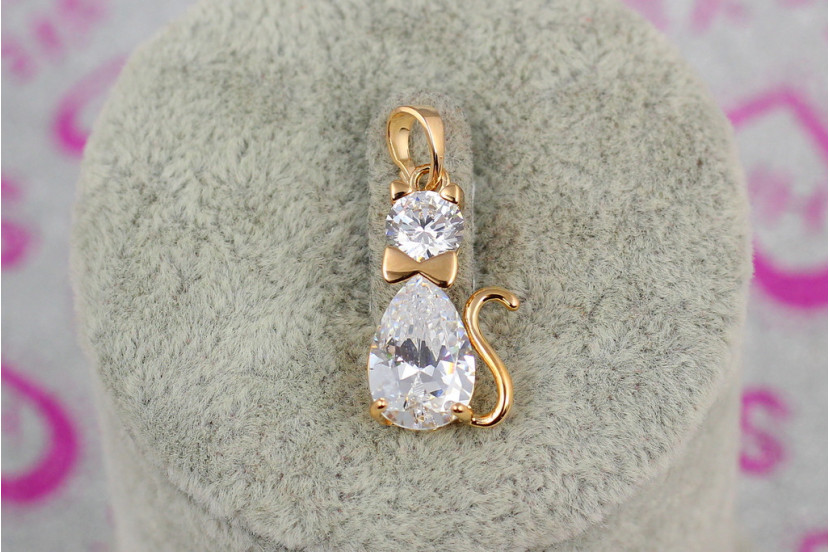 Кулон Xuping Jewelry котик з метеликом 2 см золотистий