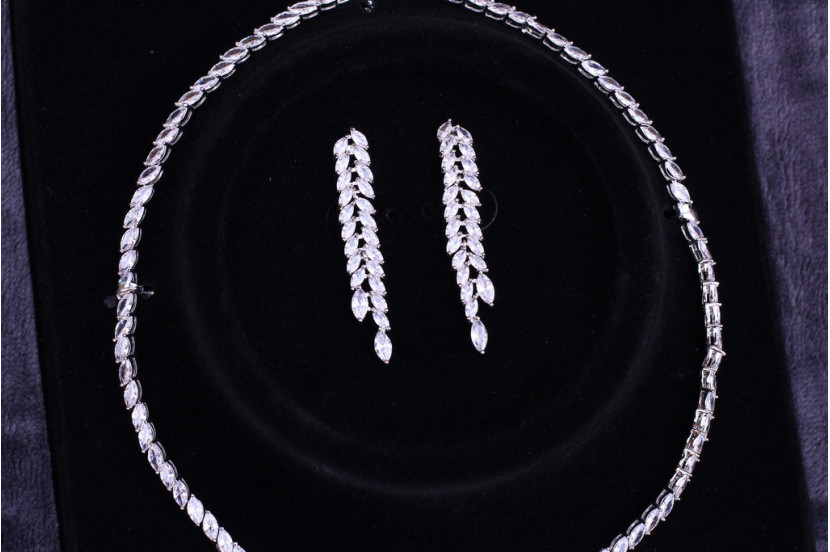 Комплект Кольє і сережки Xuping Jewelry Дебора сріблястий