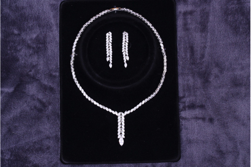 Комплект Кольє і сережки Xuping Jewelry Дебора сріблястий