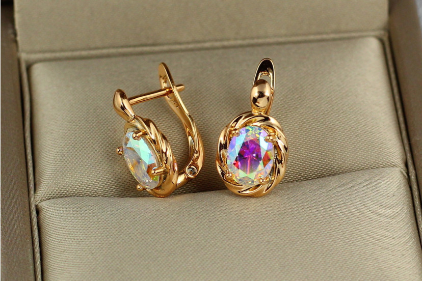 Сережки Xuping Jewelry хамелеони з завитками навколо каменю 1,5 см золотисті
