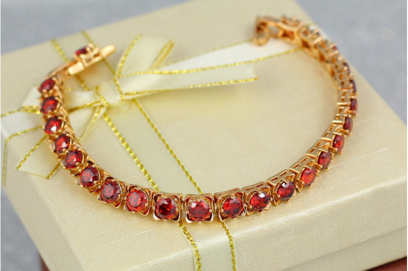 Браслет Xuping Jewelry з червоними каменями у квадратній оправі 17 см 6 мм золотистий