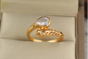 Кільце Xuping Jewelry кобра р 20 золотисте