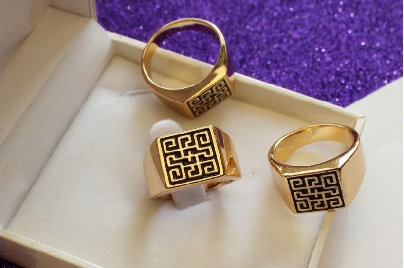 Печатка Xuping Jewelry р 22 квадратна лабіринт золотиста