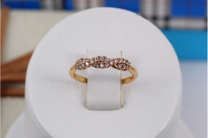 Кільце Xuping Jewelry косичка з каменів дитяче р 12 р золотисте