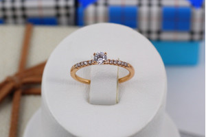 Кільце Xuping Jewelry тонке камінь 3 мм кріплення квадратом р 18 золотисте
