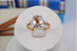 Кільце Xuping Jewelry тонке з білим фіанітом 11 мм на шість кріплень р 16 золотисте.