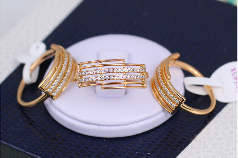 Кільце Xuping Jewelry віконця р 18 золотисте