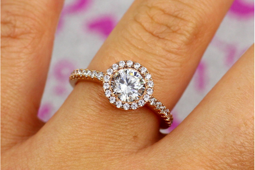 Кільце Xuping Jewelry тонке камінь в колі дрібних каменів з боків камені р 17 золотисте