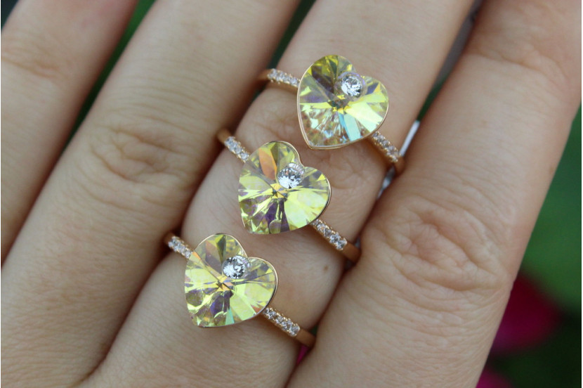 Кільце Xuping Jewelry сердечко Сваровскі біле хамелеон р 16 золотисте