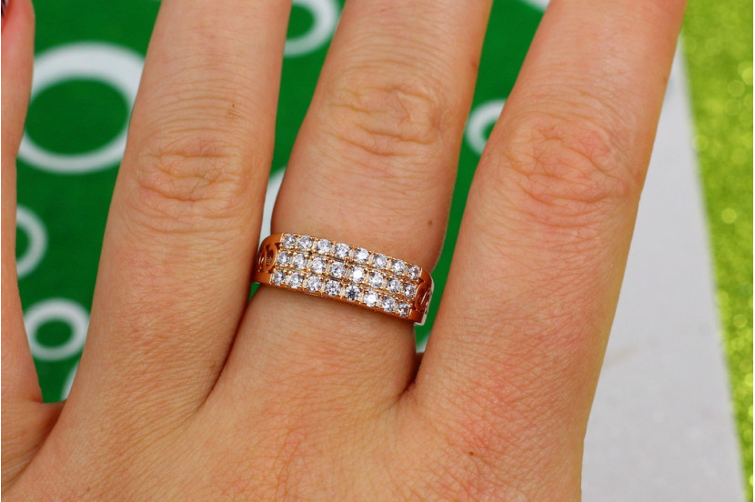 Кільце Xuping Jewelry каміння у три ряди по боках різьблення р 17 золотисте