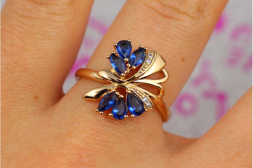 Кільце Xuping Jewelry крильця з синіми каменями р 16 золотисте