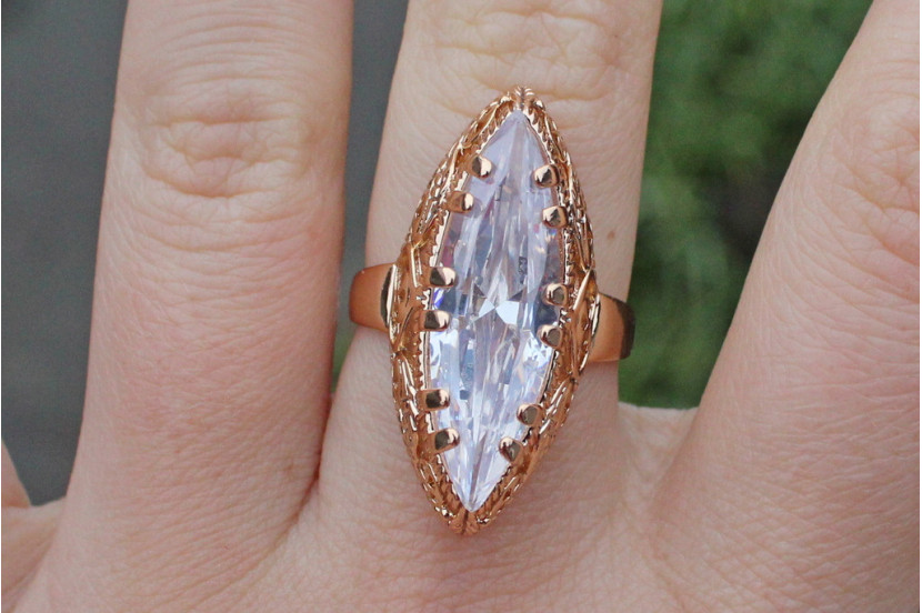 Кільце Xuping Jewelry Маркіз з білим каменем р 18 золотисте
