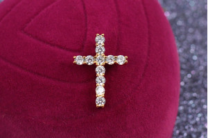 Хрестик Xuping Jewelry для тонкої цепочки з великих фіанітів 2,2 см золотистий
