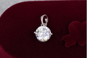 Кулон Xuping Jewelry камінь на чотири кріплення 9 мм сріблястий