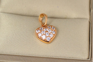 Кулон Xuping Jewelry серце з каміннями в обідку без золотистого ланцюга