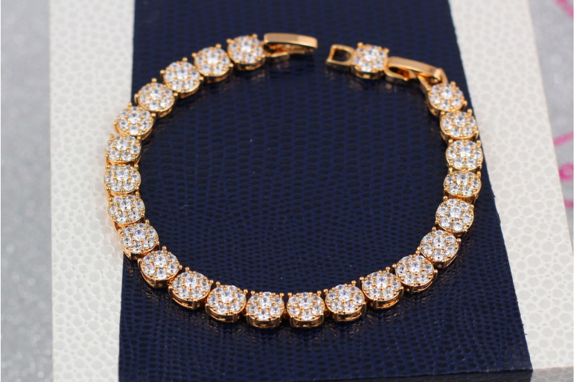 Браслет Xuping Jewelry круглі ланки з камінчиками 16 см 7 мм золотистий