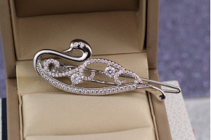 Шпилька Xuping Jewelry лебідь срібляста Шпилька Xuping Jewelry лебідь срібляста