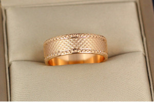 Обручка Xuping Jewelry гранчаста американка 7 мм 20 р золотаста