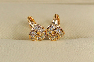 Сережки дитячі Xuping Jewelry триєдність 0,8 см золотисті