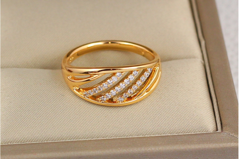 Кільце Xuping Jewelry три діагоналі 19 р золотисте