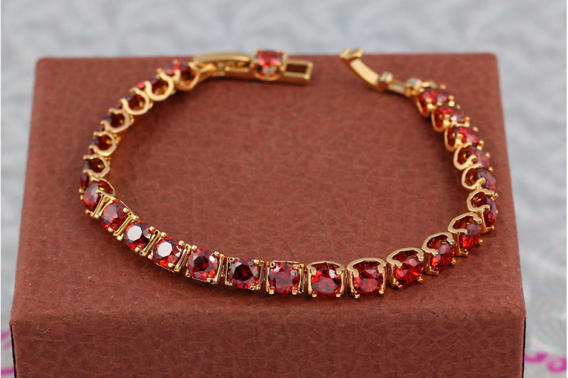 Браслет Xuping Jewelry одна доріжка з червоними каменями у квадратній оправі 19см 5 мм золотистий