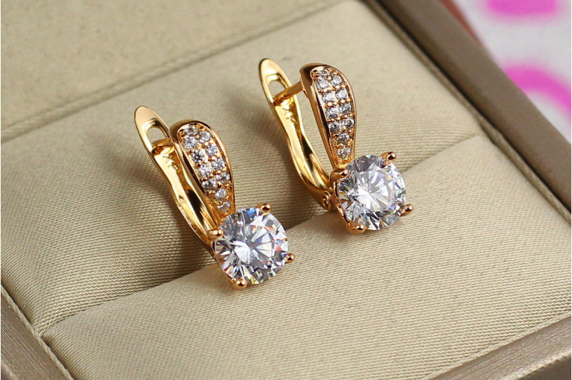 Сережки Xuping Jewelry ранковий світанок з білим каменем 1.7 см золотисті