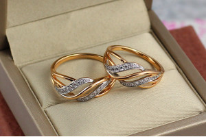 Кільце Xuping Jewelry з родієм поперечні хвилі р 19