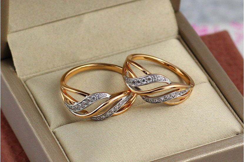 Кільце Xuping Jewelry з родієм поперечні хвилі р 19 золотисте