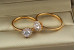 Кільце Xuping Jewelry ніжність з білим каменем р 18 золотисте
