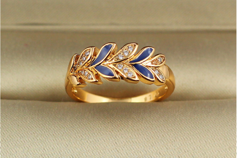 Кільце Xuping Jewelry лаврова гілка з фіолетовою глазур'ю р 18 золотисте