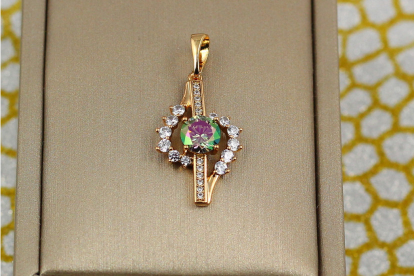 Кулон Xuping Jewelry скрипковий ключ із каменем зелений хамелеон усередині 2.2 см золотистий