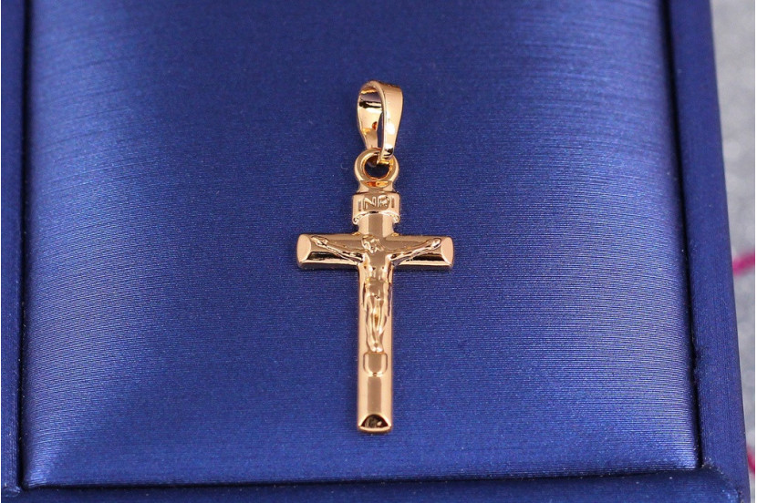 Хрестик Xuping Jewelry тонкий рівні краї з розп'яттям зверху на кінці напис 2.5 см золотистий