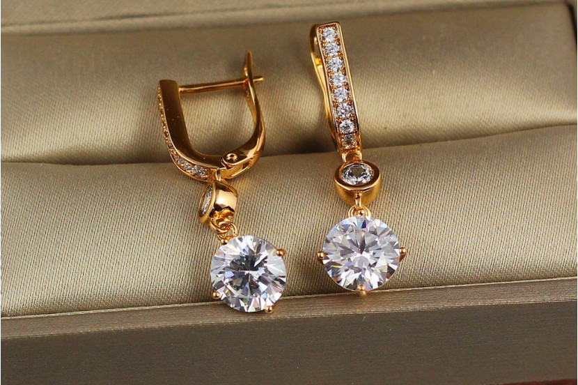Сережки підвіски Xuping Jewelry з білим круглим каменем 3.1 см золотисті