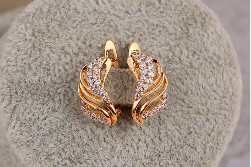 Сережки Xuping Jewelry Афродіта 1.5 см золотисті