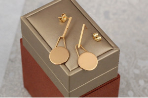 Сережки гвоздики Xuping Jewelry монетка-маятник 1.7 см золоті