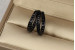 Сережки Xuping Jewelry одна доріжка з камінням бортики по краях із покриттям блек ган 1,7 см чорні