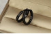 Сережки Xuping Jewelry одна доріжка з камінням бортики по краях із покриттям блек ган 1,7 см чорні
