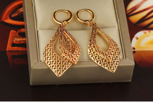 Сережки Xuping Jewelry підвіски підвійний миндаль 5.2 см золоті