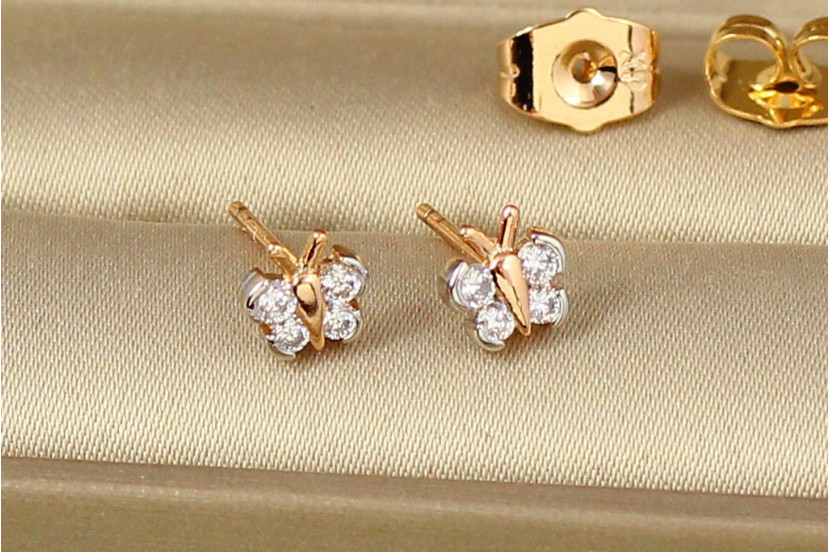 Сережки гвоздики Xuping Jewelry метелик із фіанітовими крильцями з родієм 6 мм золотисті