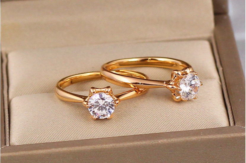 Кільце Xuping Jewelry тонке з фіанітом шестигранник р 19 золотисте