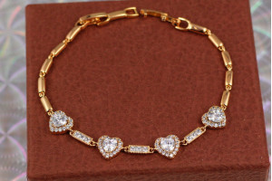 Браслет Xuping Jewelry чотири серця 17 см 9 мм золотистий