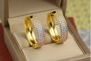 Сережки кільця Xuping Jewelry радуга з камінням 2.8 см лимонне золото