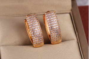 Сережки Xuping Jewelry широкі з фіанітами 2.1 см золотисті