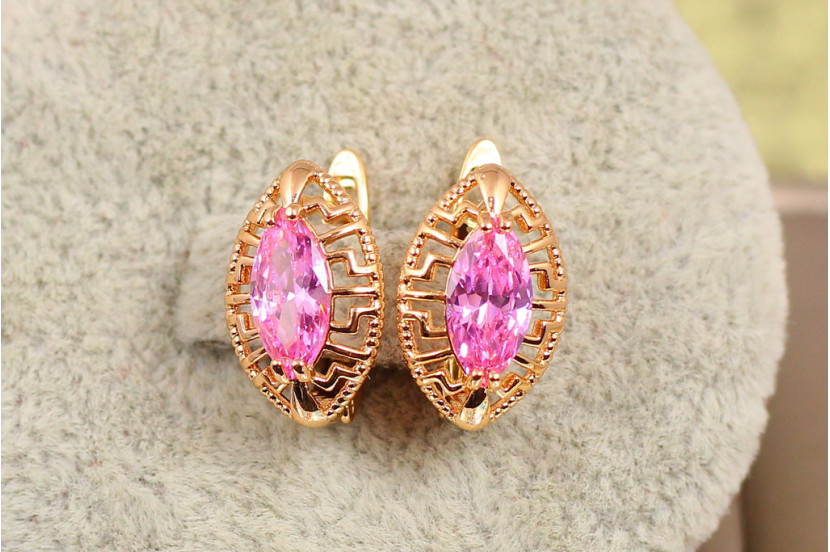 Сережки Xuping Jewelry маркиз з рожевим каменем 1.6 см золотисті